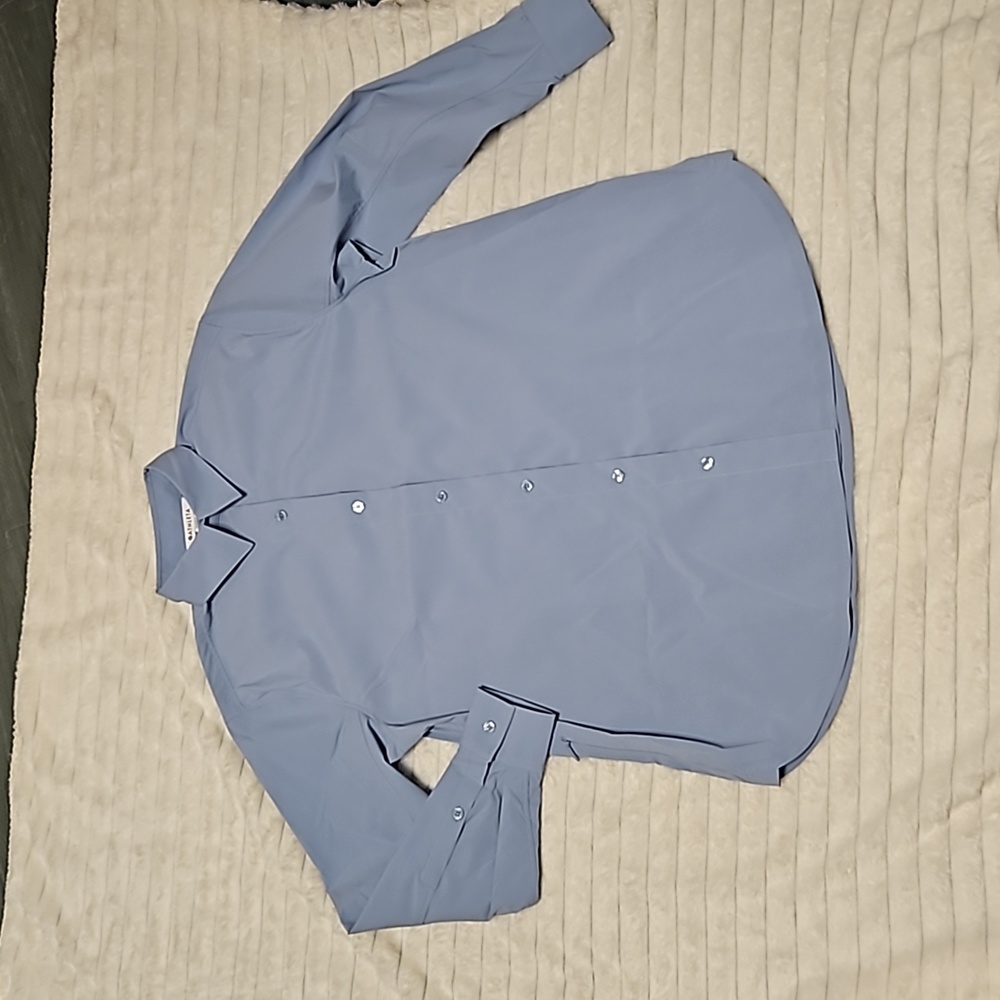Athleta Women's Heron Blue Button Down Long Sleeve Performance Oversized Shirt
